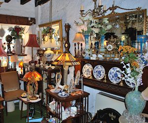 Courtyard Cottage Antiques Windermere Antique Shop Windermere